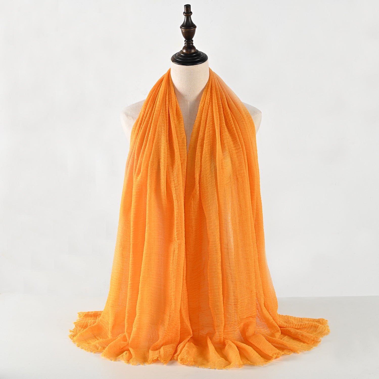 حجاب من القطن والكتان المجعد مكون من 40 لونًا