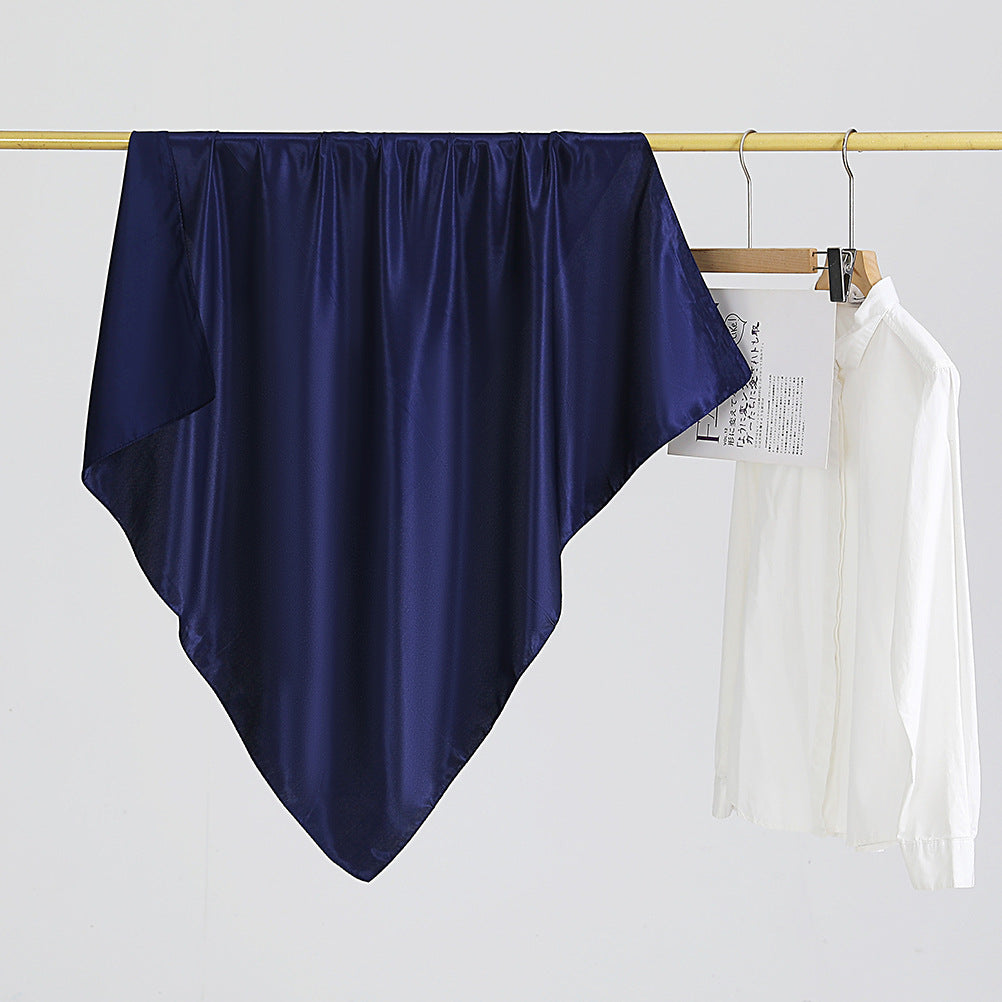 حجاب مربع من الحرير أحادي اللون 90 سم