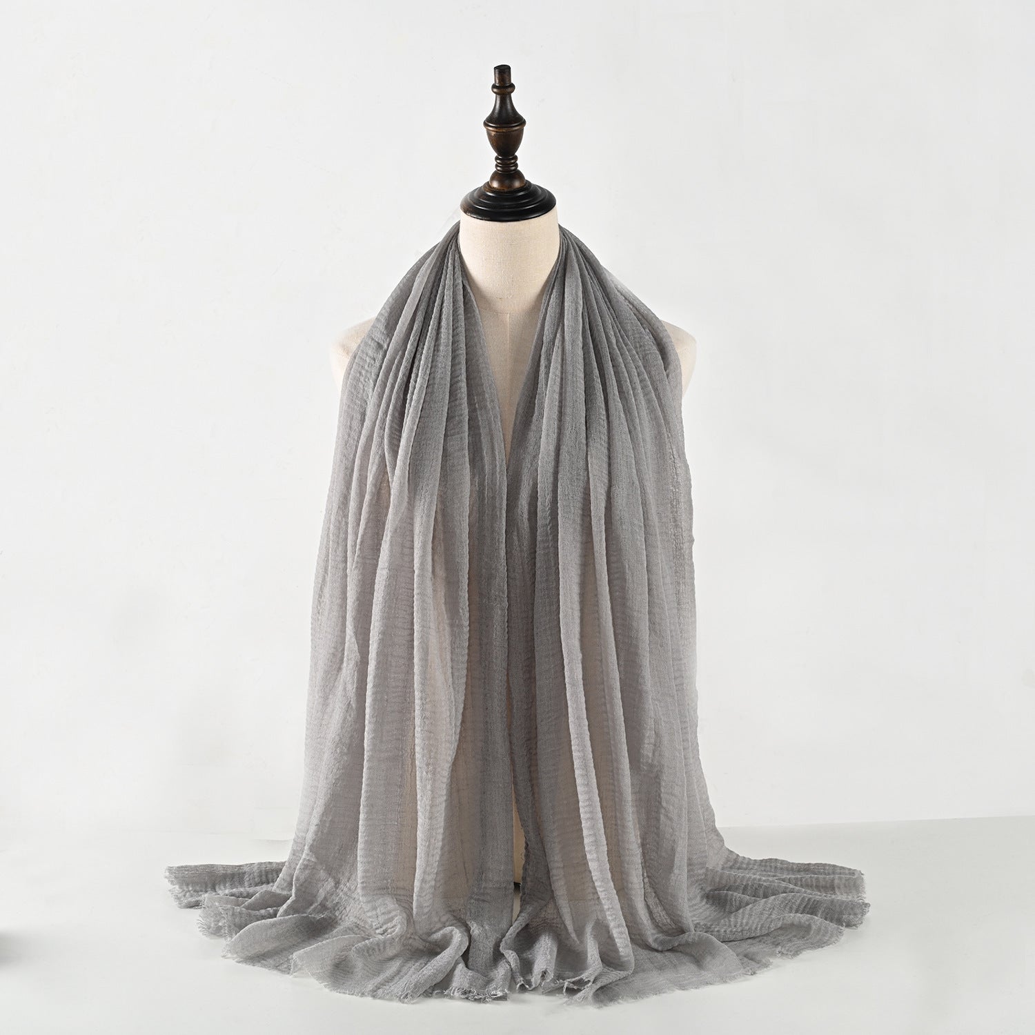 حجاب من القطن والكتان المجعد مكون من 40 لونًا