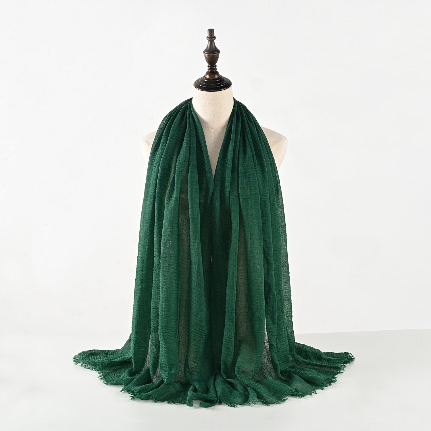 حجاب من القطن والكتان المجعد مكون من 40 لونًا