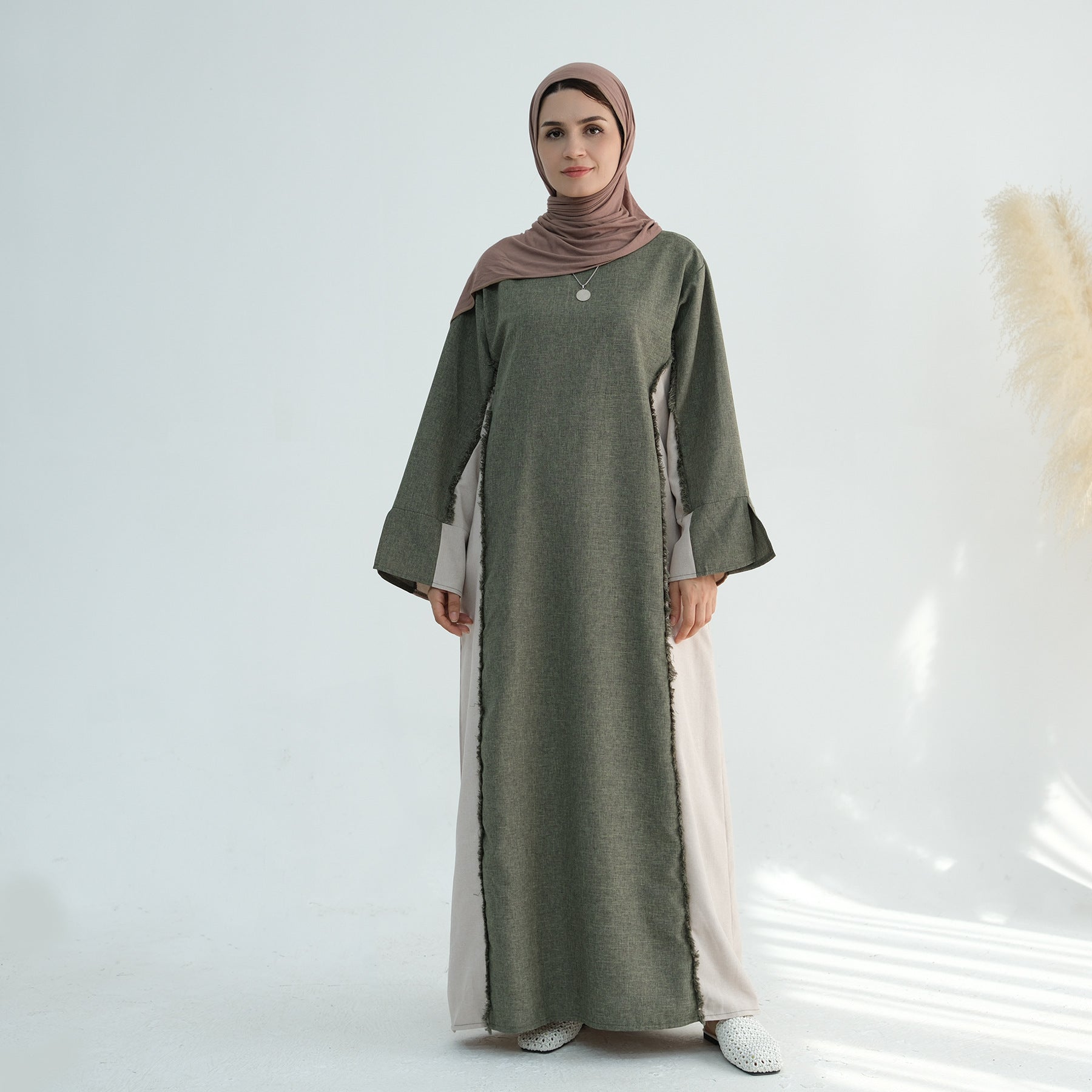 Splicing Elegant Abaya
