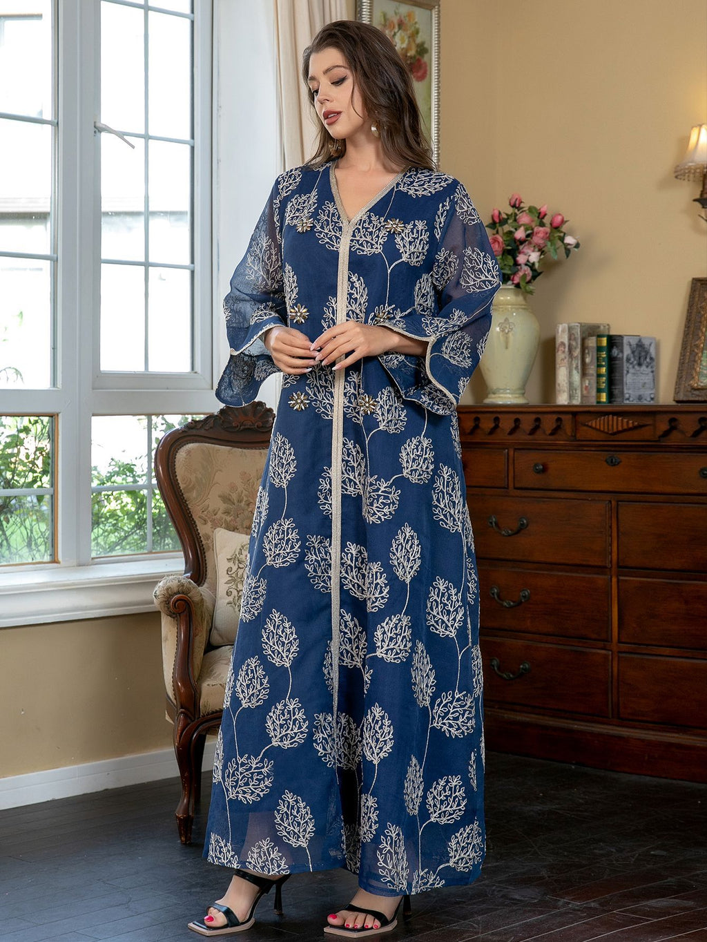 Elegant Applique Mesh Kaftan