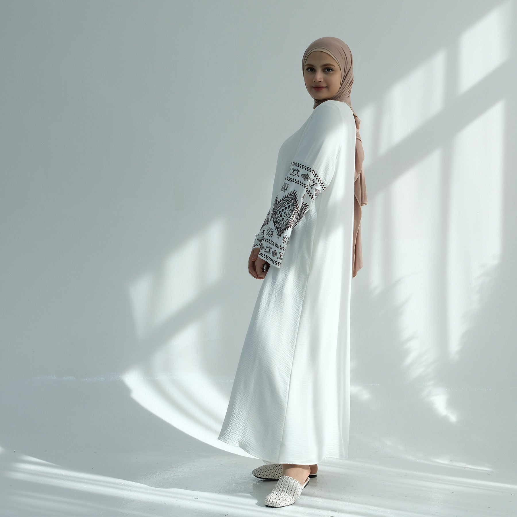 Women Embroidery Kimono Ramadan Abaya