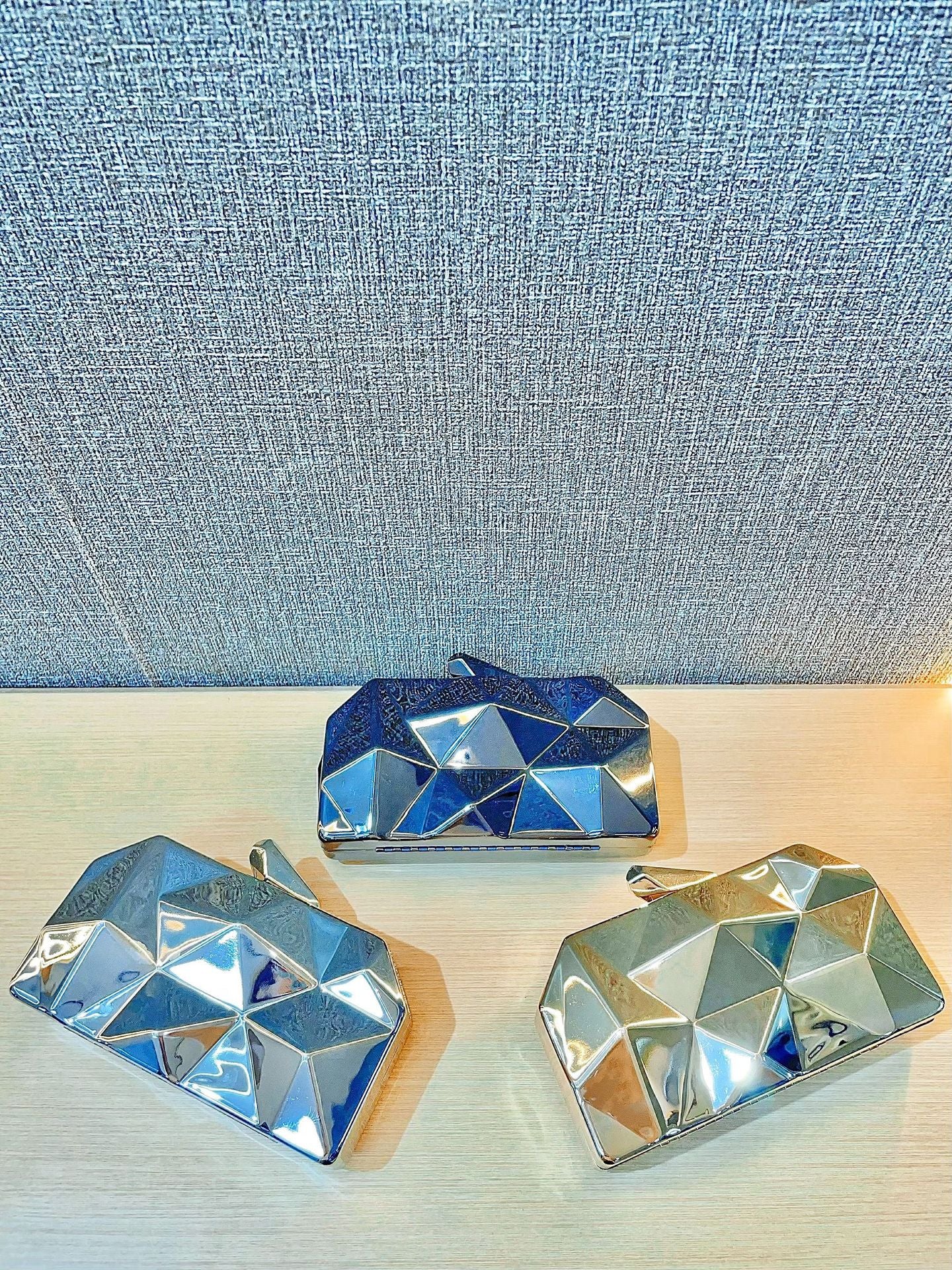 Reberomantic Lattice Pattern Handbag