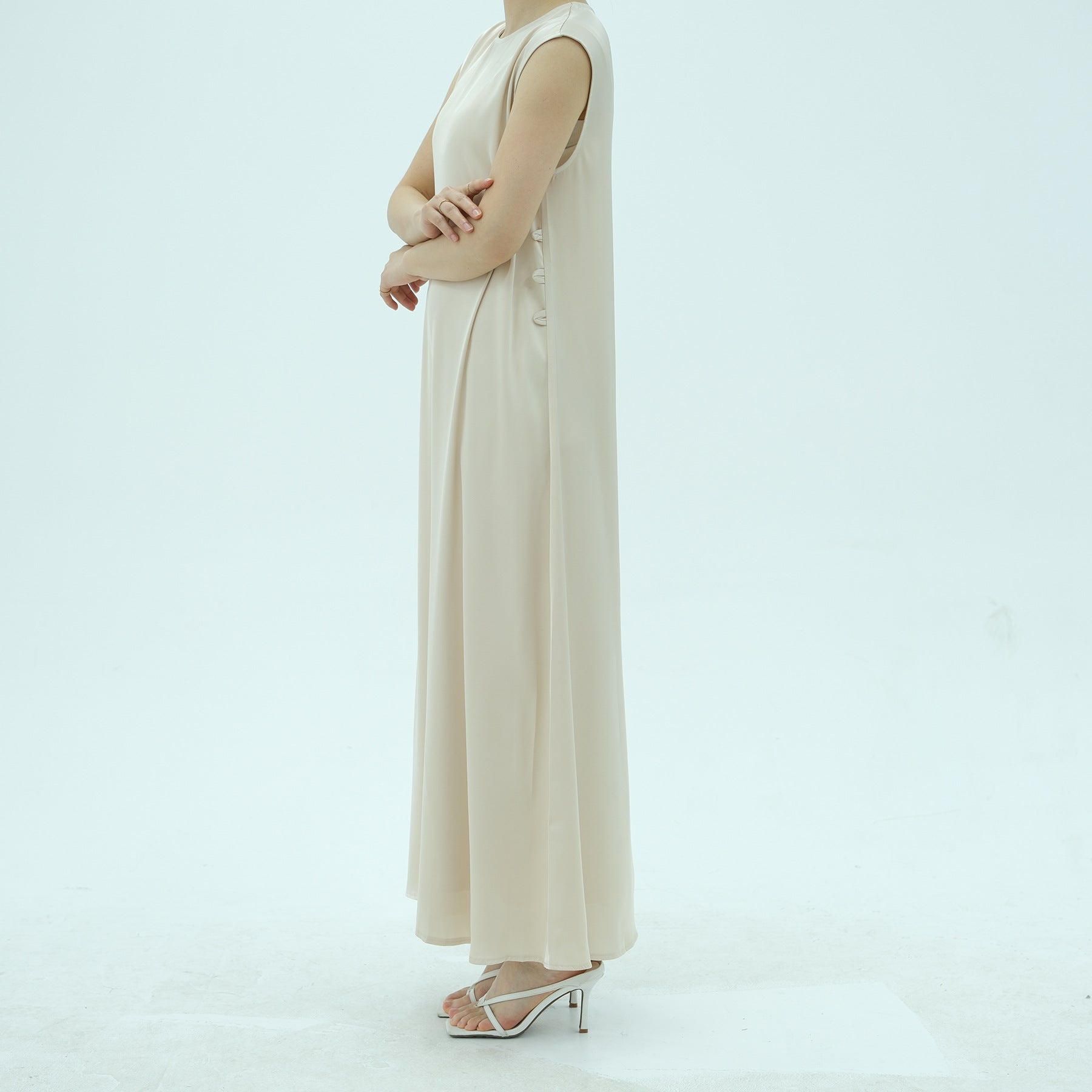 Sleeveless Dress with Back Waist Belt