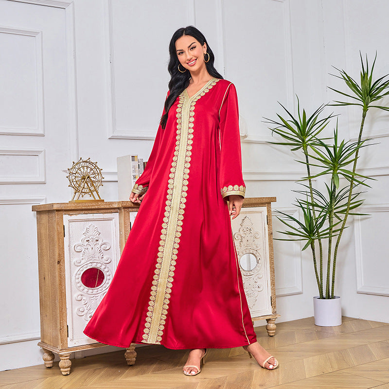 عباية مطرزة بفتحة - حمراء