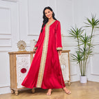 عباية مطرزة بفتحة - حمراء