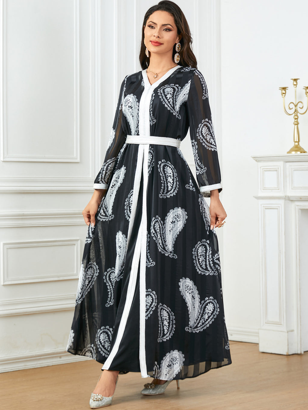 Black and White Print Abayas