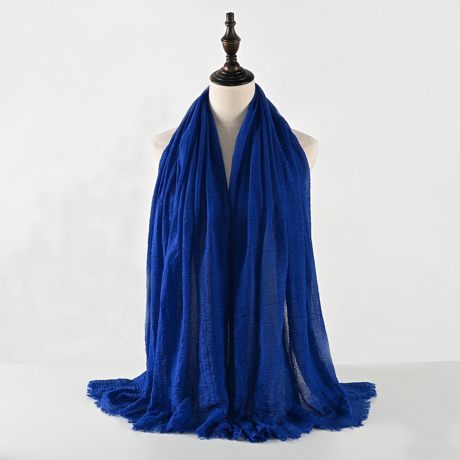 حجاب من القطن والكتان المجعد مكون من 40 لونًا