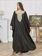 فستان بأكمام الخفاش