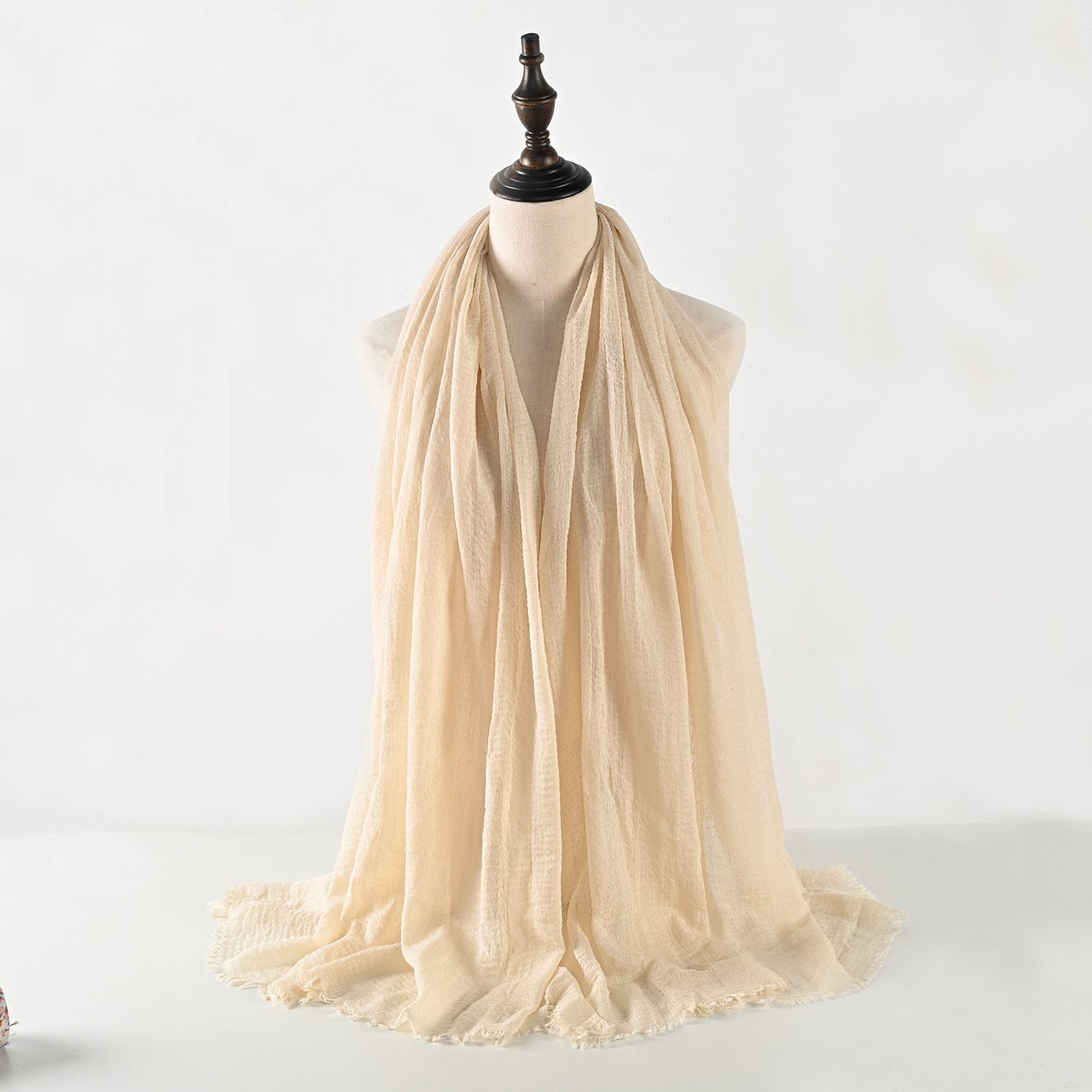 حجاب من القطن والكتان المجعد مكون من 40 لونًا