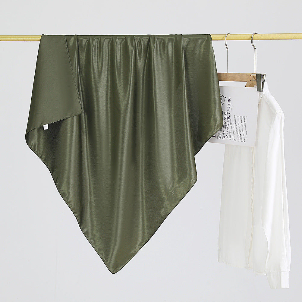 حجاب مربع من الحرير أحادي اللون 90 سم