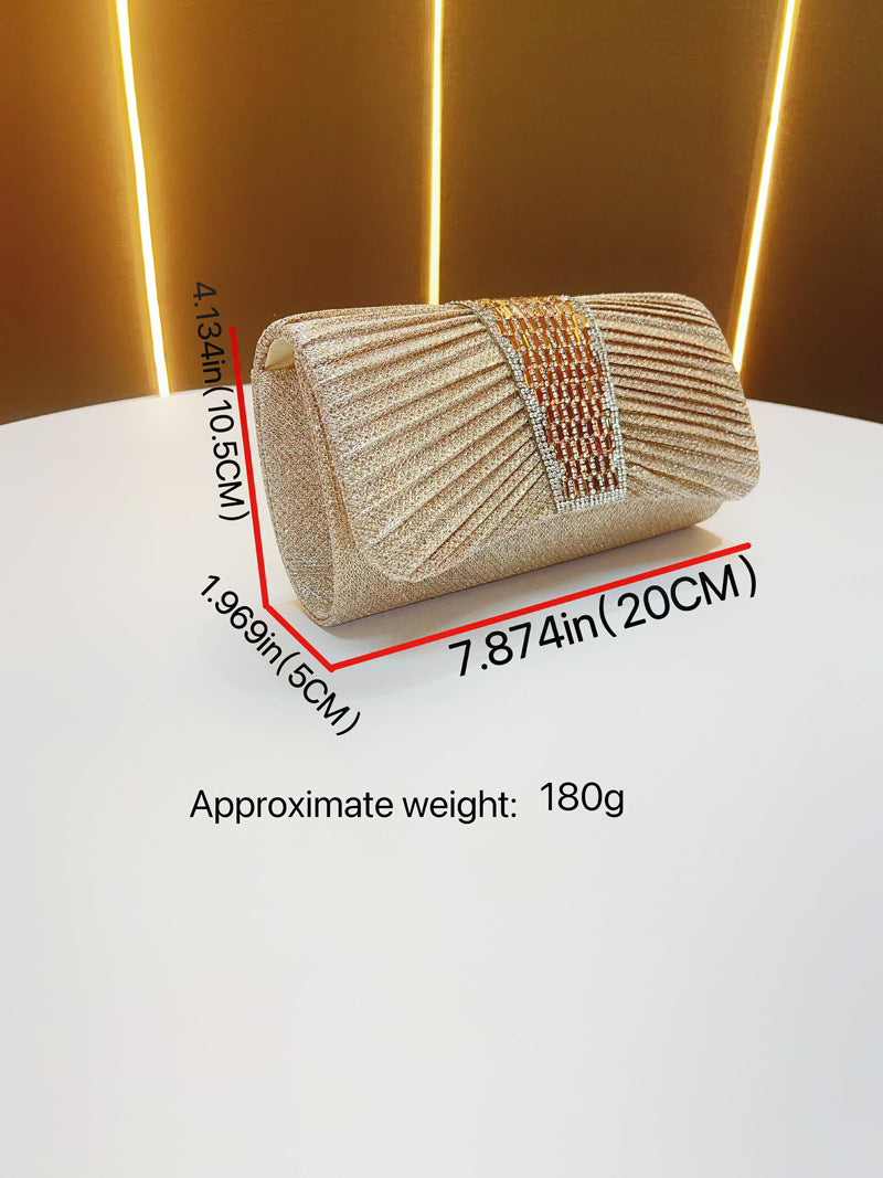 حقيبة يد كلاتش بسلسلة قطرية 
