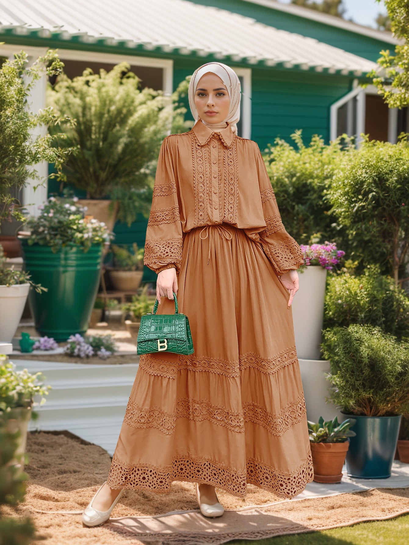 Cutout Lace Bubble Sleeve Abaya