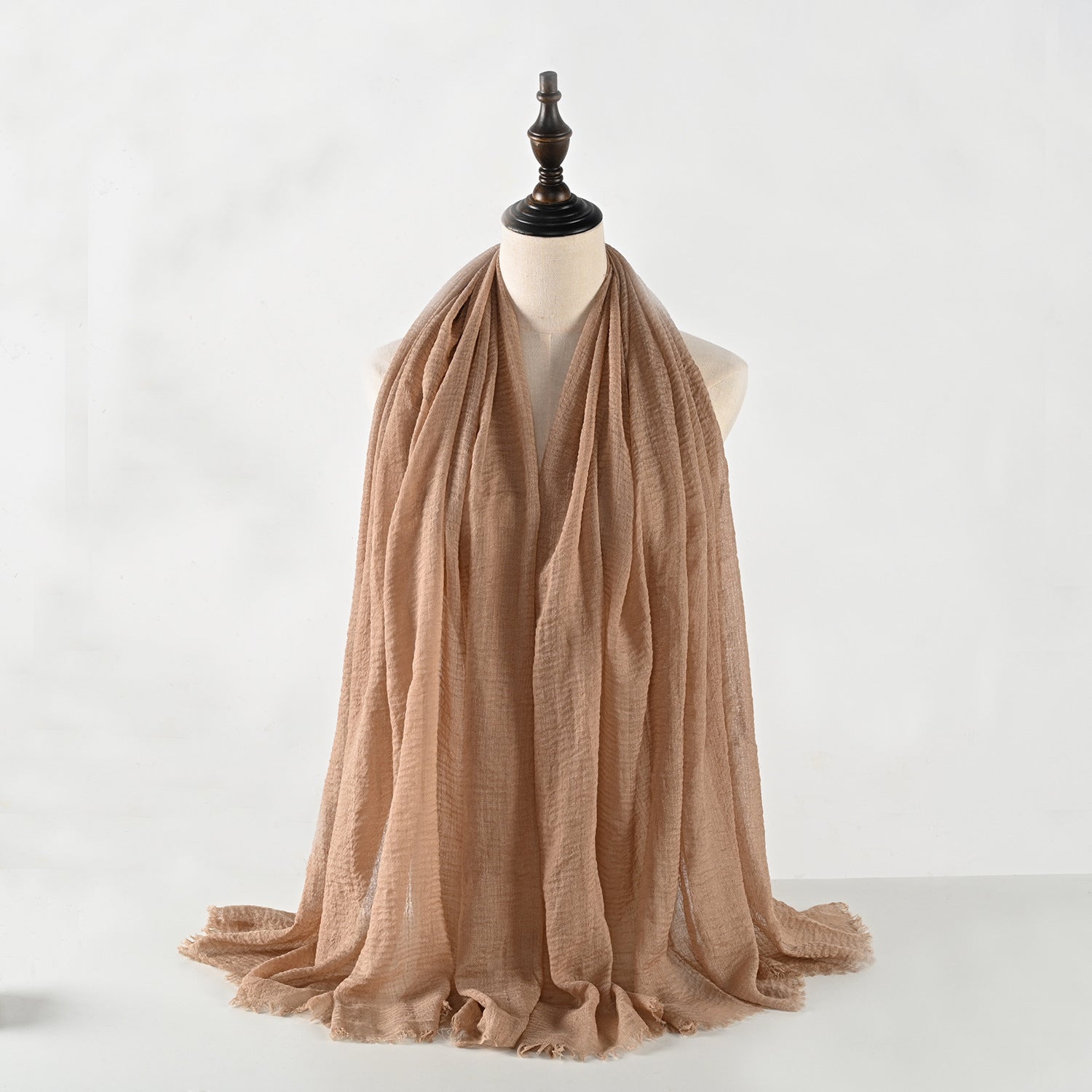 حجاب من القطن والكتان المجعد مكون من 40 لونًا