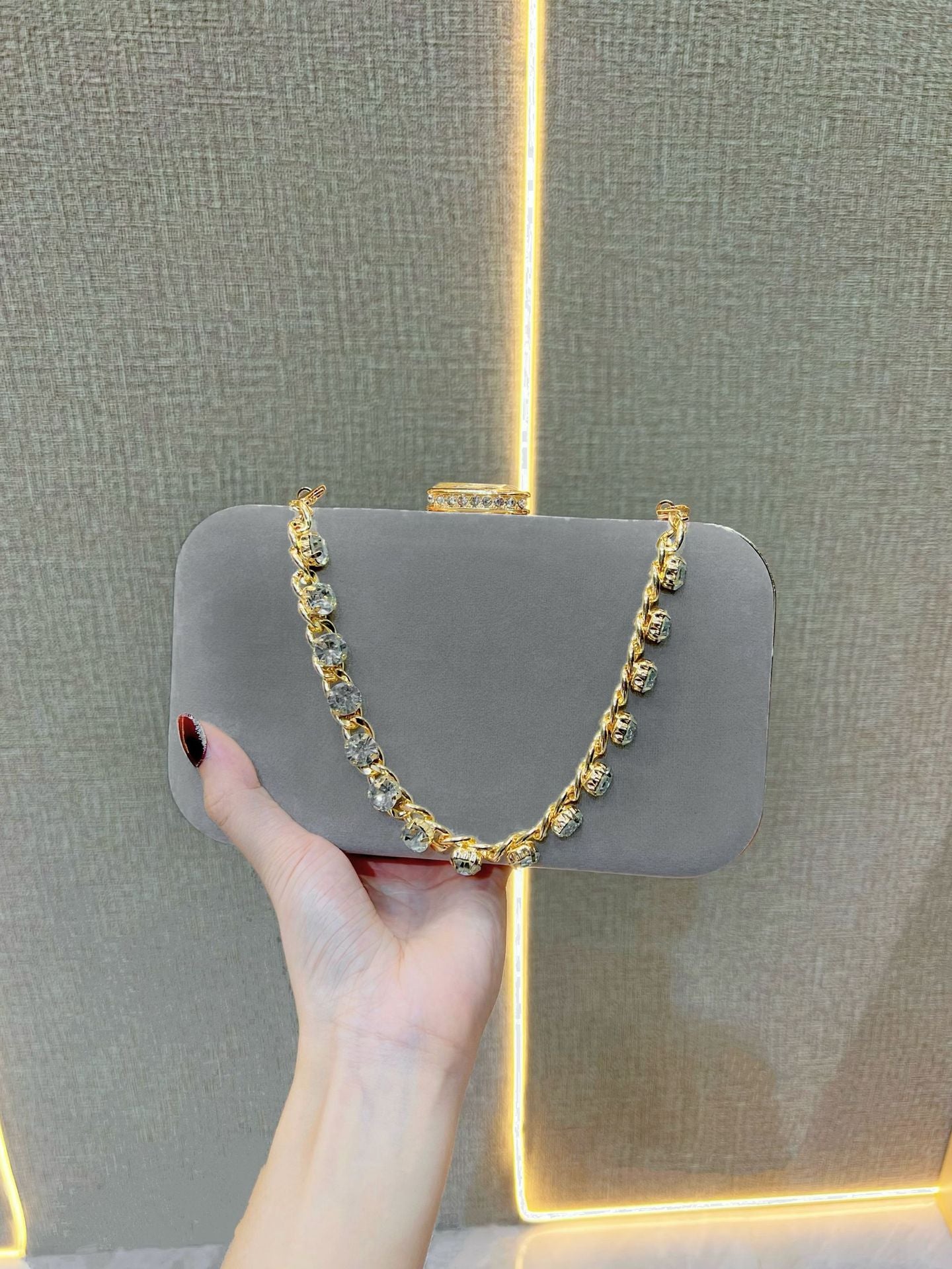 حقيبة يد سهرة عصرية 