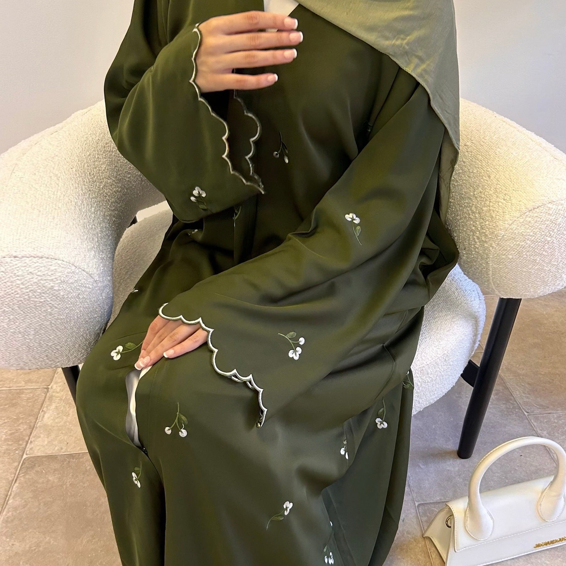 Fashion Floral Embroidered Cardigan Abaya