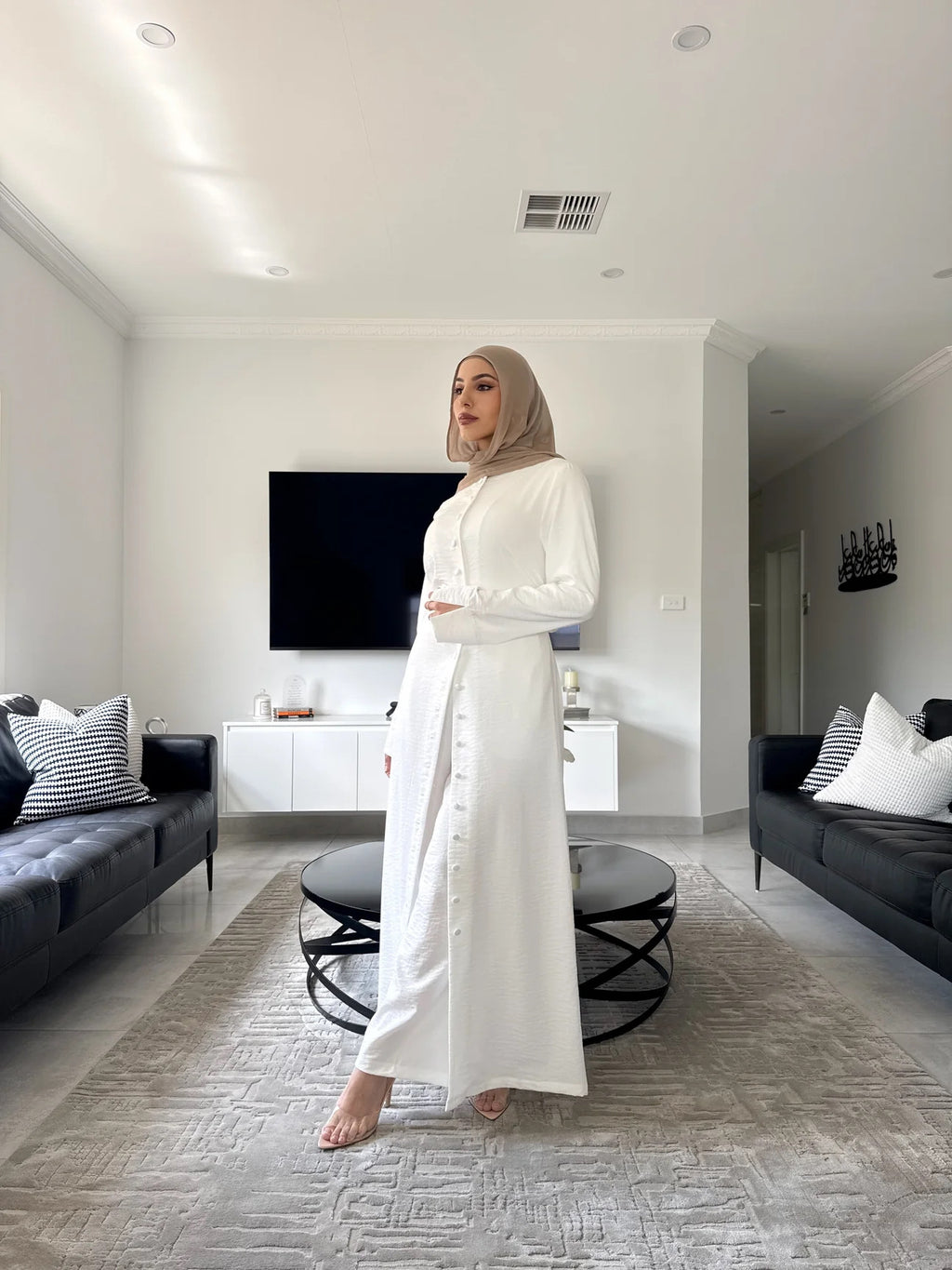 Solid Color Two-Piece Button Abaya