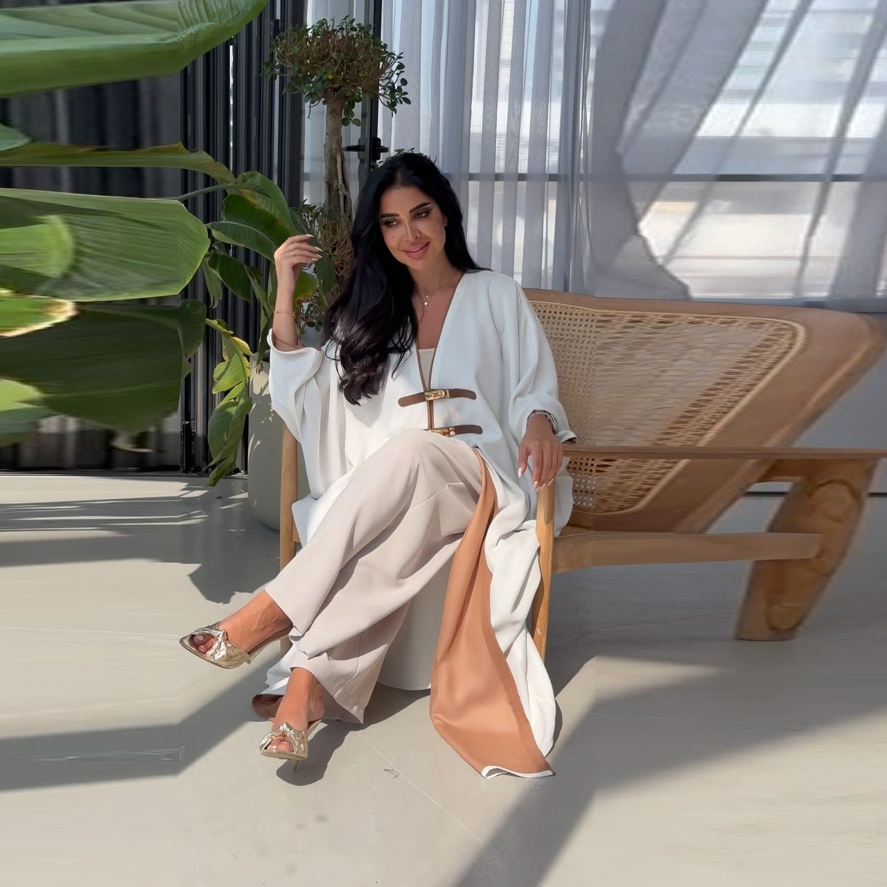 Color-blocked Leather Buckle Abaya